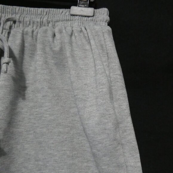 Grey Sweatshorts | 1 XL | 100% Polyester - Picture 5 of 14